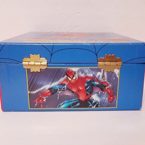 The Amazing Spider-Man 8x6 Chocolate Bar/ Cigar-Style Box Marvel Comics 2001 - Picture 4 of 7